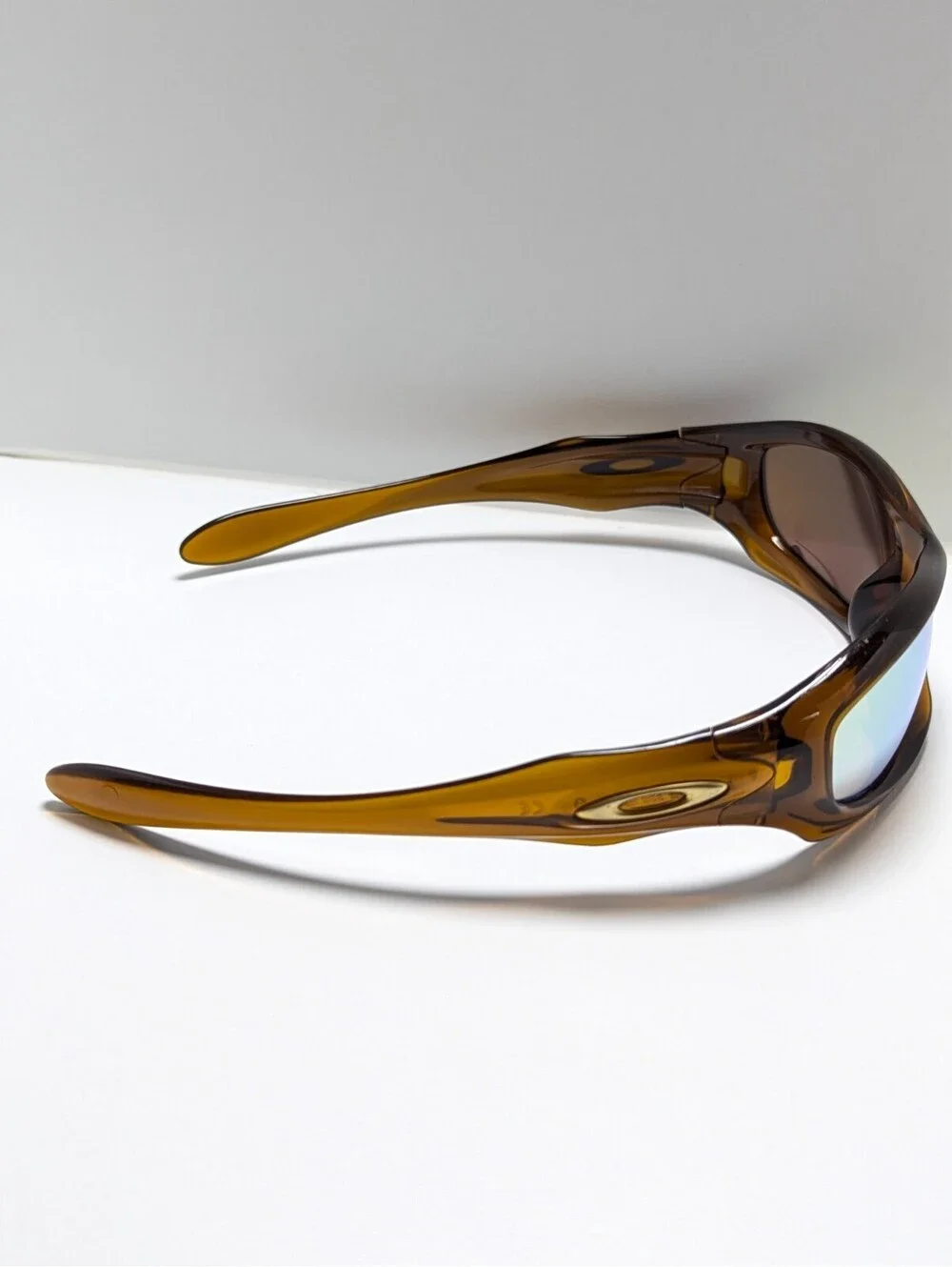 Oakley Monster Dog Gen 1 Gold Lenses UV Lens Brown Wrap Men’s Sport Sunglasses